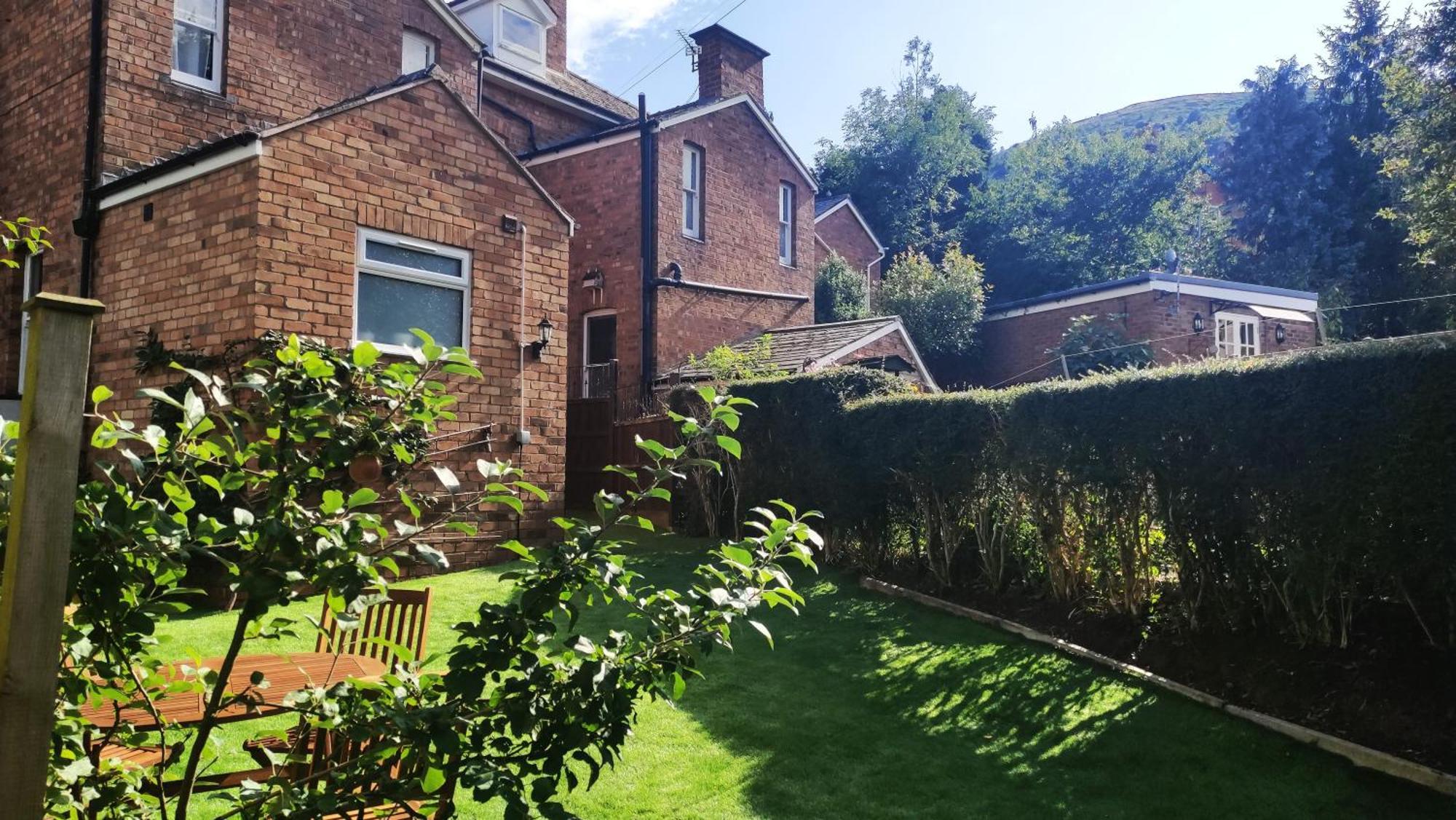 Elegant Malvhina Retreat On The Malvern Hills Грейт Малвърн Екстериор снимка