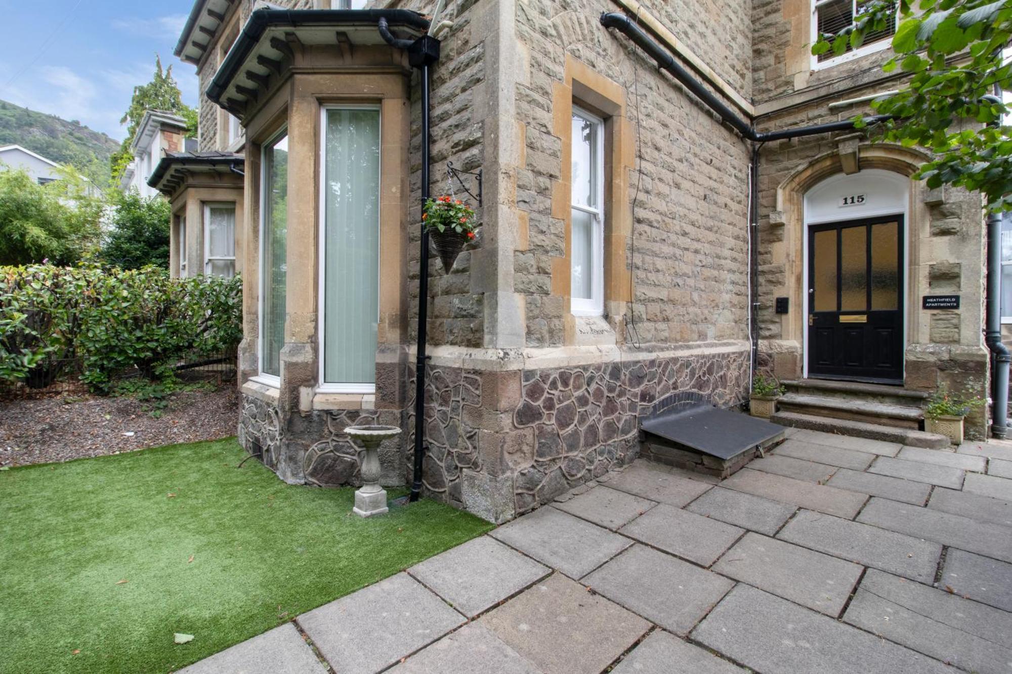 Elegant Malvhina Retreat On The Malvern Hills Грейт Малвърн Екстериор снимка