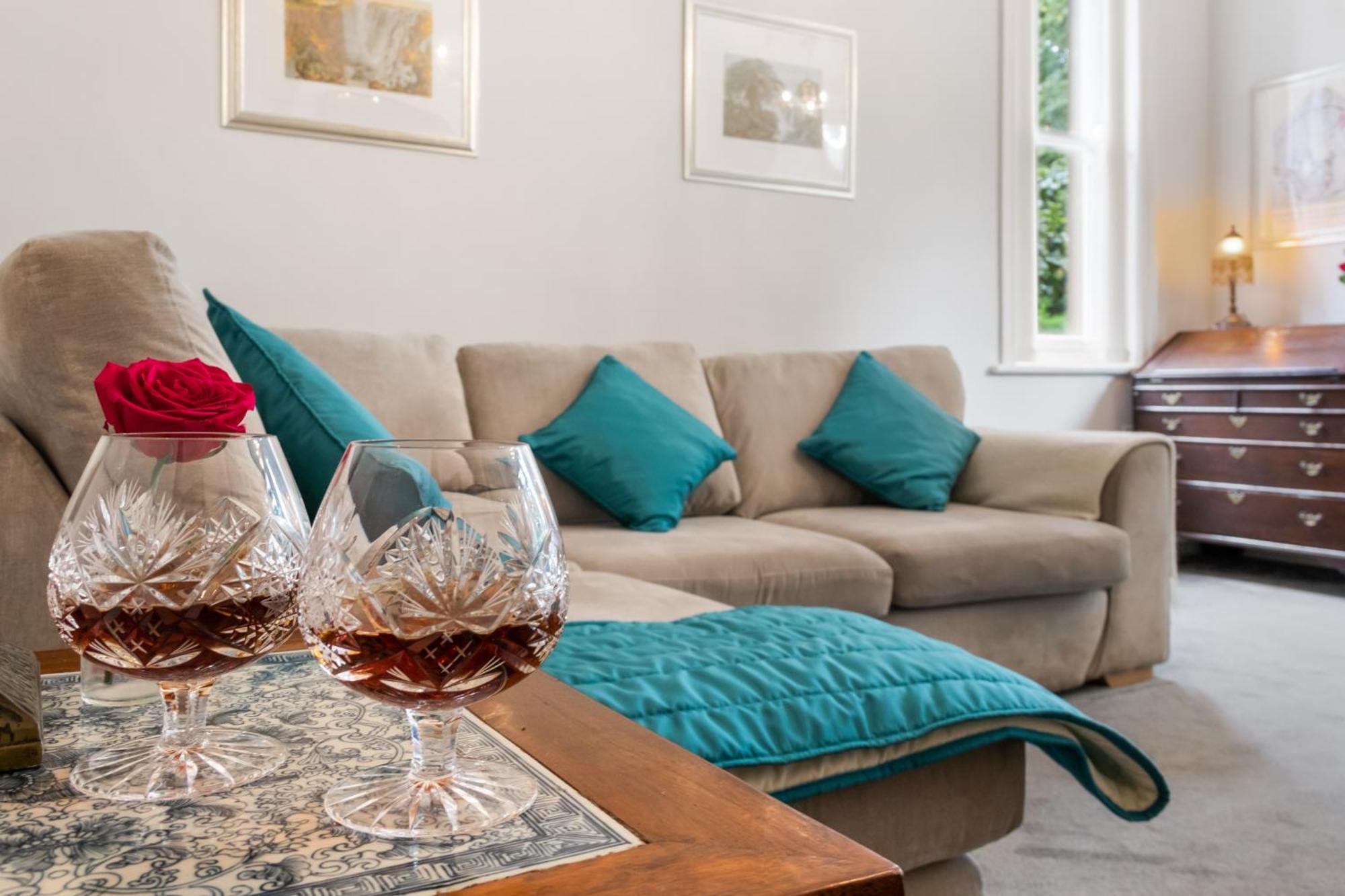 Elegant Malvhina Retreat On The Malvern Hills Грейт Малвърн Екстериор снимка